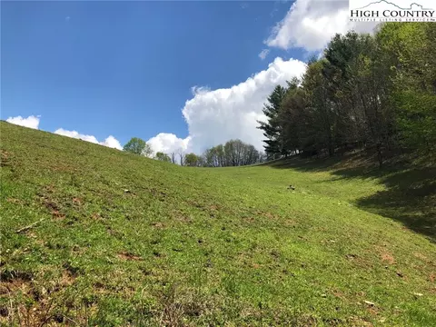 746 Bear Wallow Rd, Lansing, NC 28643 photo 12