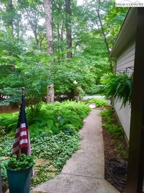 682 Olde Beau Blvd, Roaring Gap, NC 28668 photo 29