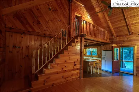 377 Candy Ln, Boone, NC 28607 photo 8
