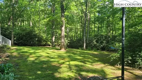 381 Betsy Cir, Todd, NC 28684 photo 14
