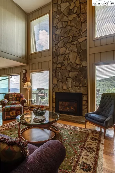 457 Skiview Rd, Seven Devils, NC 28604 photo 7