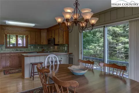 457 Skiview Rd, Seven Devils, NC 28604 photo 11