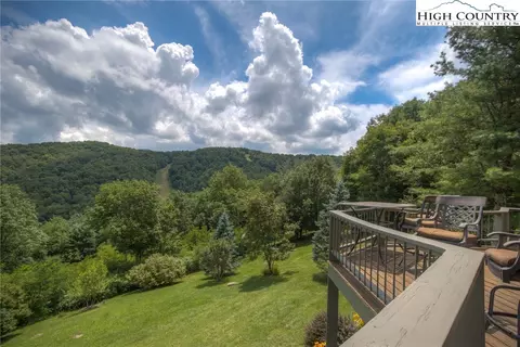 457 Skiview Rd, Seven Devils, NC 28604 photo 14