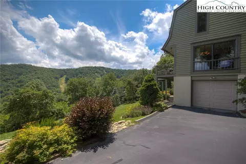 457 Skiview Rd, Seven Devils, NC 28604 photo 35