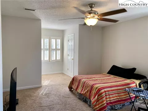 3989 Plum St, Conover, NC 28613 photo 12