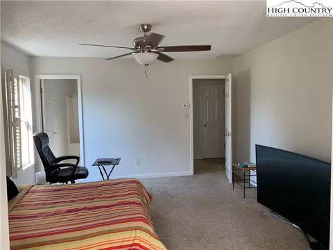 3989 Plum St, Conover, NC 28613 photo 11