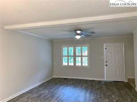 3989 Plum St, Conover, NC 28613 photo 10