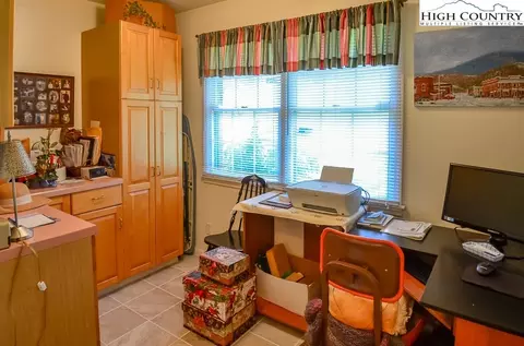 105 Wiley St, Jefferson, NC 28640 photo 22