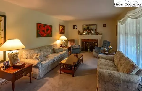 105 Wiley St, Jefferson, NC 28640 photo 17