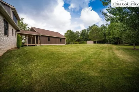 124 Cheyenne Ln, Boone, NC 28607 photo 10