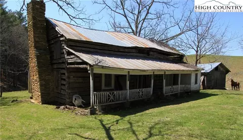 1111 Maple Rd, Independence, VA 24348 photo 6