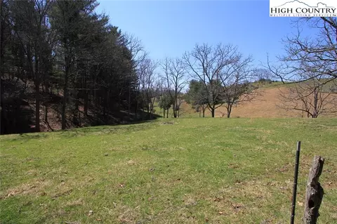 1111 Maple Rd, Independence, VA 24348 photo 9