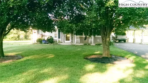 121 Edmonds Rd, Ennice, NC 28623 photo 4