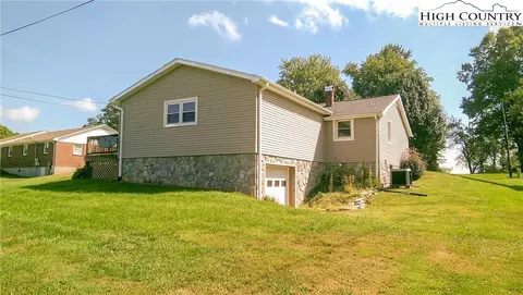121 Edmonds Rd, Ennice, NC 28623 photo 3