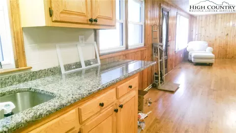 121 Edmonds Rd, Ennice, NC 28623 photo 8