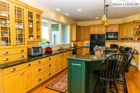 175 Cedarbrook Ln, Sparta, NC 28675 photo 7