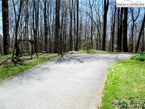 415 Knollwood Dr, Boone, NC 28607 photo 11