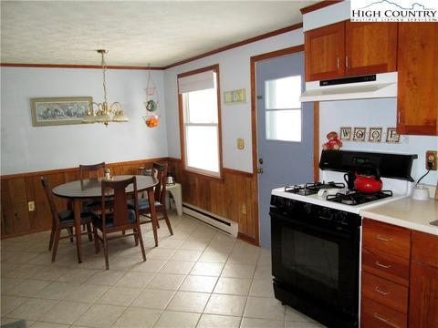 415 Knollwood Dr, Boone, NC 28607 photo 7