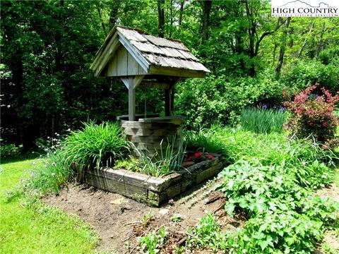 415 Knollwood Dr, Boone, NC 28607 photo 14
