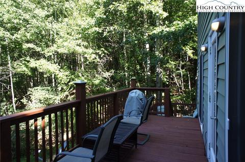 449 High Knolls Ln, Deep Gap, NC 28618 photo 7