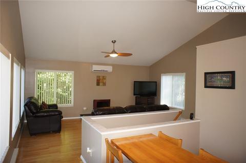 449 High Knolls Ln, Deep Gap, NC 28618 photo 19