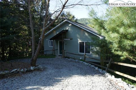 449 High Knolls Ln, Deep Gap, NC 28618 photo 3