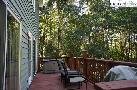 449 High Knolls Ln, Deep Gap, NC 28618 photo 6