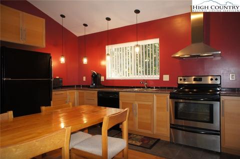 449 High Knolls Ln, Deep Gap, NC 28618 photo 18