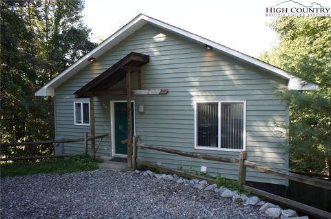 449 High Knolls Ln, Deep Gap, NC 28618 photo 2