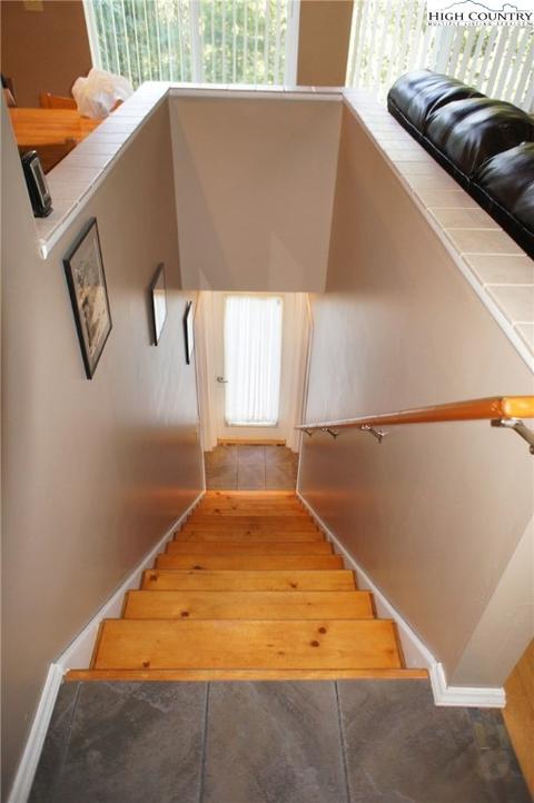449 High Knolls Ln, Deep Gap, NC 28618 photo 20