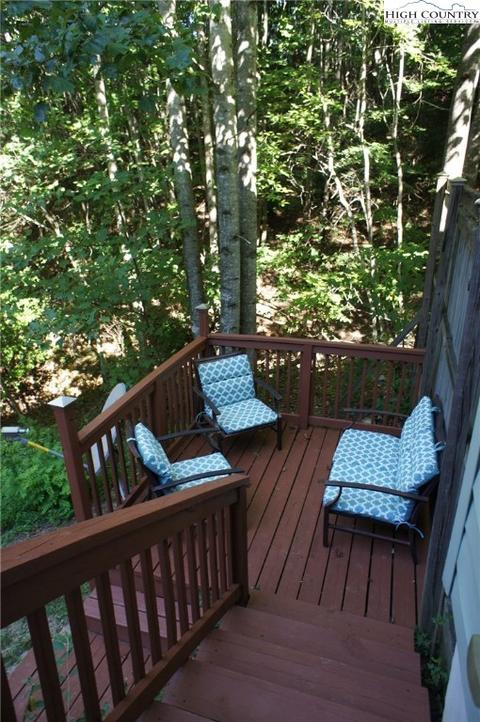 449 High Knolls Ln, Deep Gap, NC 28618 photo 8