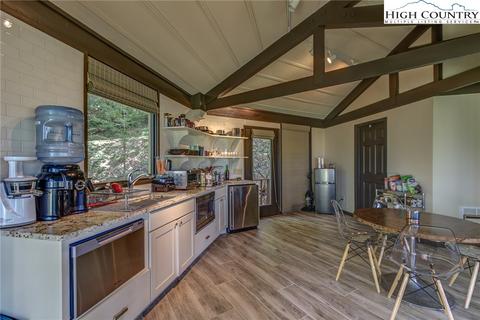 1202 Hickory, Boone, NC 28607 photo 8