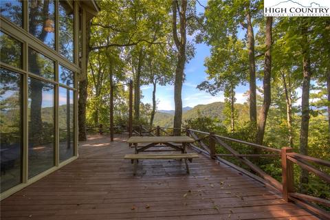 1202 Hickory, Boone, NC 28607 photo 4
