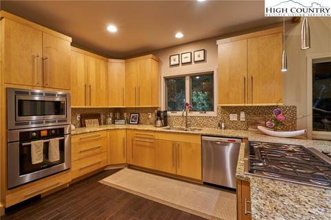870 Saddle Rd, Boone, NC 28607 photo 11