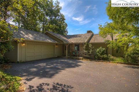 1236 Hickory, Boone, NC 28607 photo 2