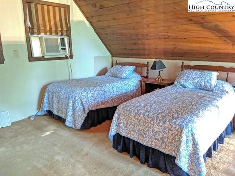 150 Saddle Ln, Deep Gap, NC 28618 photo 19