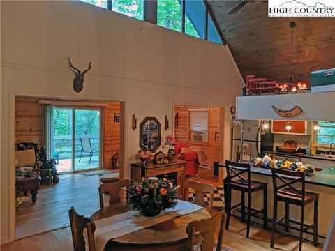 150 Saddle Ln, Deep Gap, NC 28618 photo 9