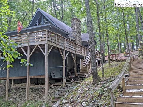 150 Saddle Ln, Deep Gap, NC 28618 photo 3