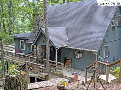 150 Saddle Ln, Deep Gap, NC 28618 photo 2