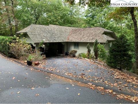 158 Walnut, Boone, NC 28607 photo 1