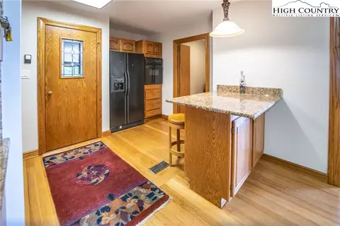 322 Owl Rest Ln, Deep Gap, NC 28618 photo 18