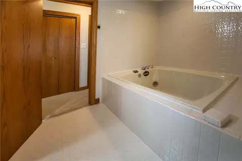322 Owl Rest Ln, Deep Gap, NC 28618 photo 20