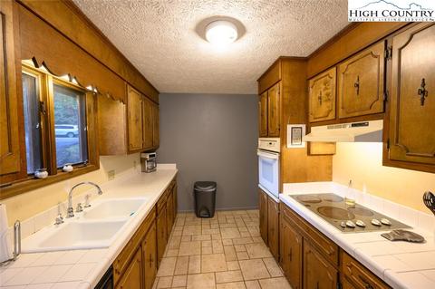855 Eagle Dr, Boone, NC 28607 photo 15