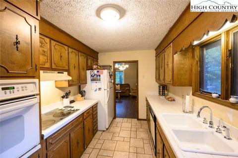 855 Eagle Dr, Boone, NC 28607 photo 14
