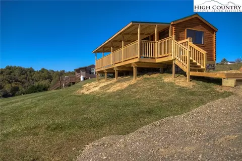 358 Buttons Ln, Sparta, NC 28675 photo 3