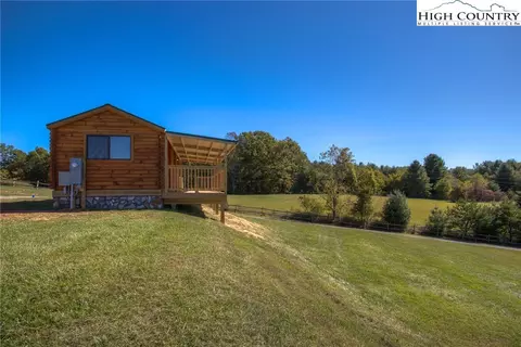 358 Buttons Ln, Sparta, NC 28675 photo 2