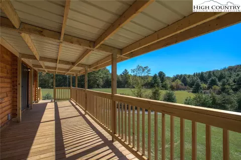 358 Buttons Ln, Sparta, NC 28675 photo 9