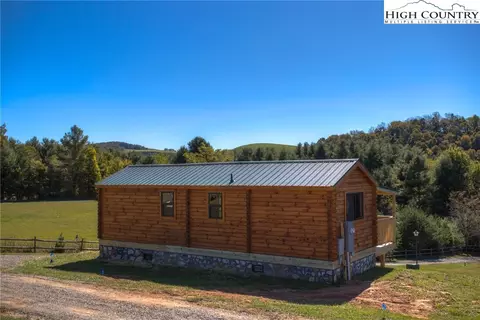 358 Buttons Ln, Sparta, NC 28675 photo 6