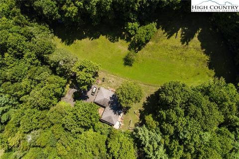 3420 Wildcat Rd, Deep Gap, NC 28618 photo 2