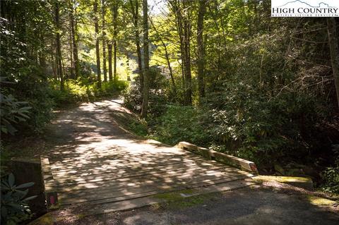 3420 Wildcat Rd, Deep Gap, NC 28618 photo 3